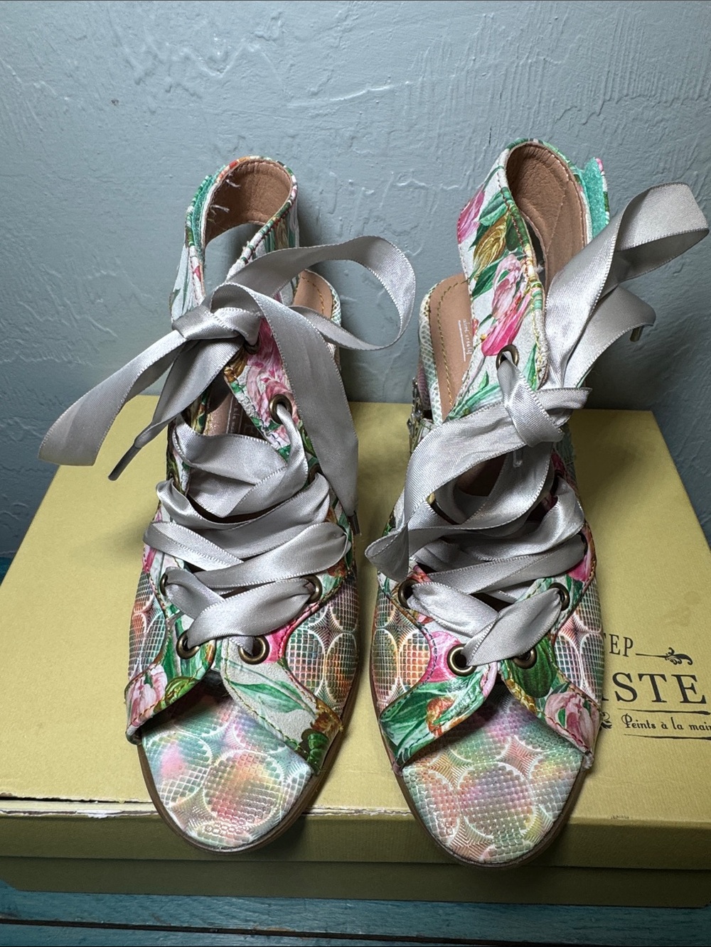L'Artiste Spring Step Sandal w/ Jeweled Heels - Picture 9 of 16